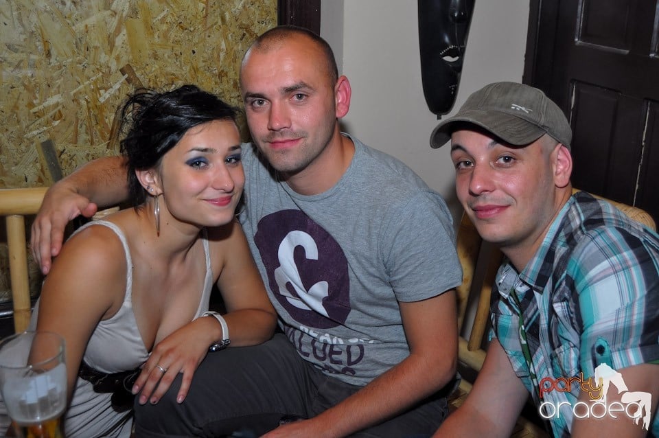 Zulu Karaoke Friday, Zulu Caffe