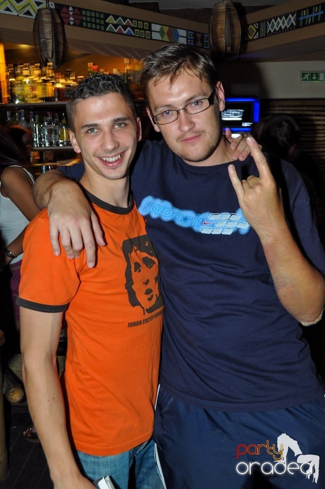 Zulu Karaoke Friday, Zulu Caffe