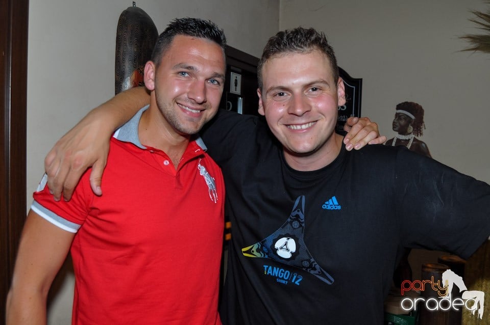 Zulu Karaoke Friday, Zulu Caffe