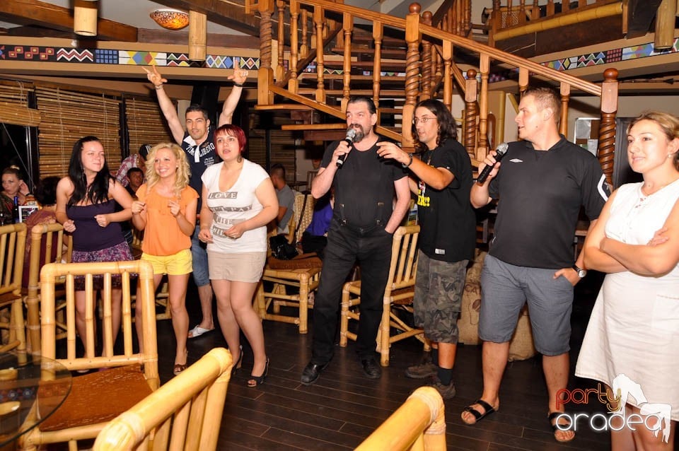 Zulu Karaoke Night, Zulu Caffe