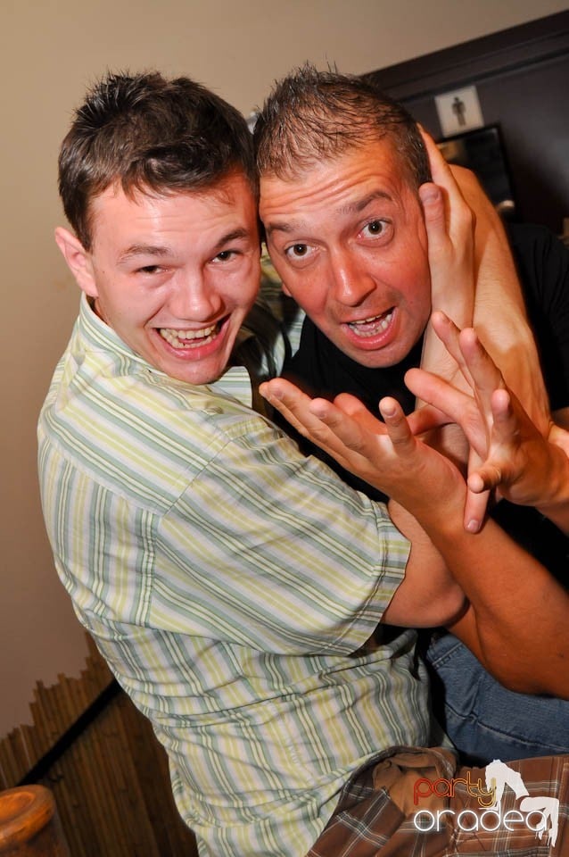 Zulu Karaoke Night, Zulu Caffe