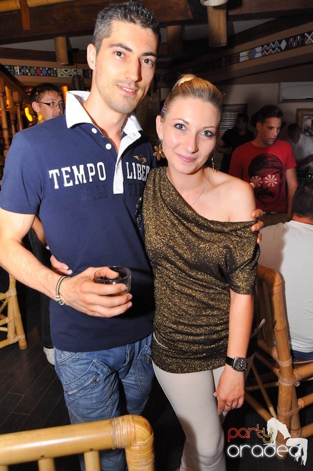 Zulu Karaoke Night, Zulu Caffe