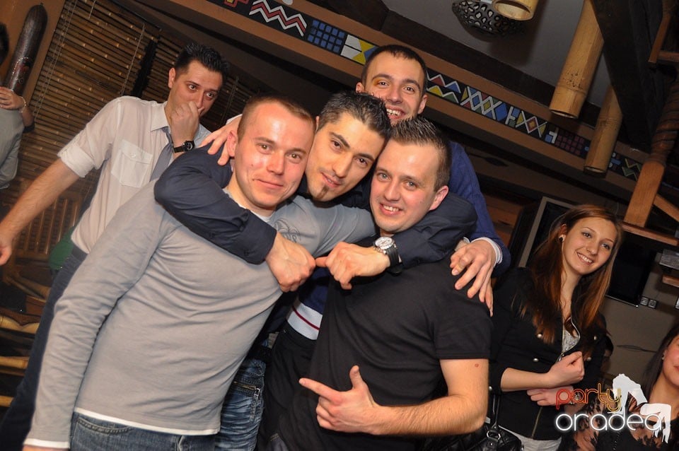 Zulu karaoke party, Zulu Caffe