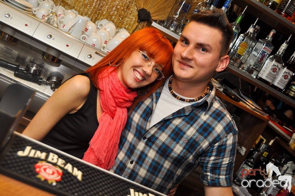 Zulu karaoke party, Zulu Caffe