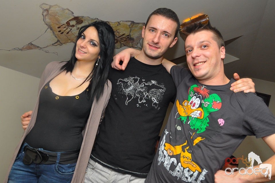 Zulu karaoke party, Zulu Caffe