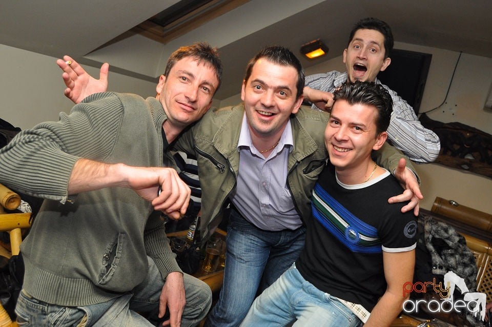 Zulu karaoke party, Zulu Caffe