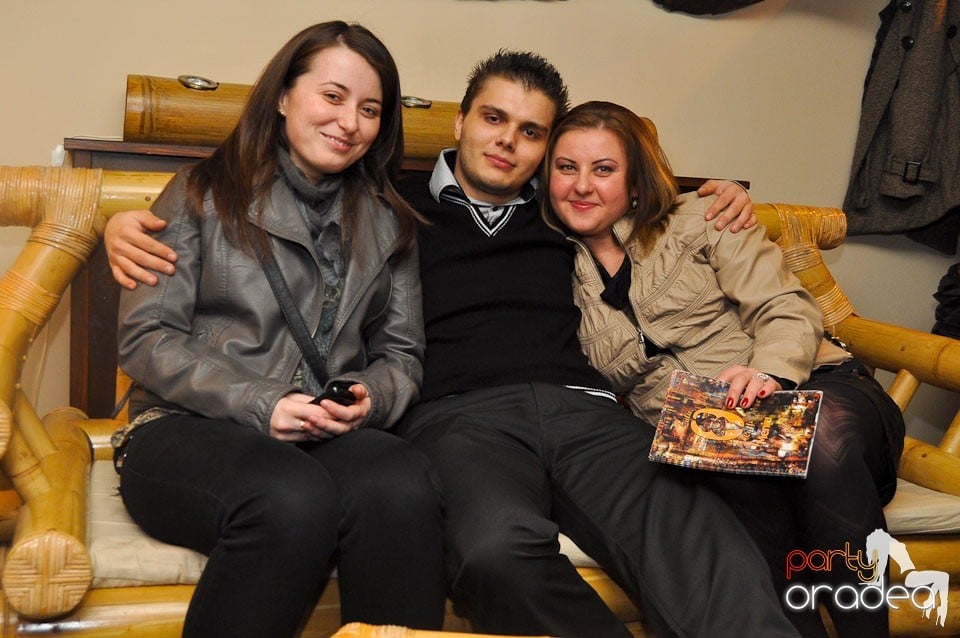 Zulu karaoke party, Zulu Caffe