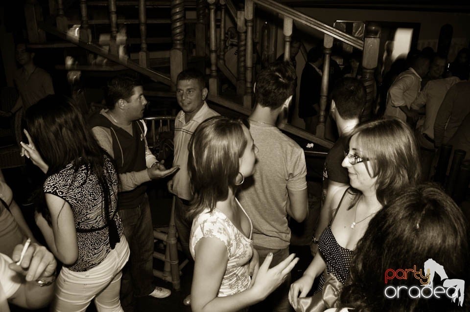 Zulu Saturday Night Party, Zulu Caffe