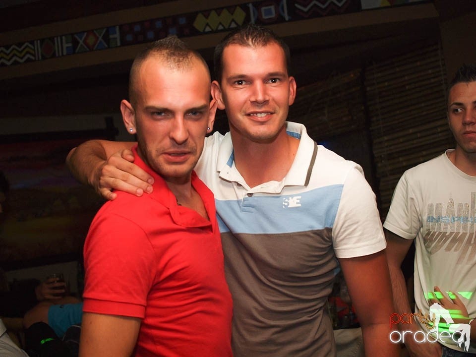 Zulu Saturday Night Party, Zulu Caffe