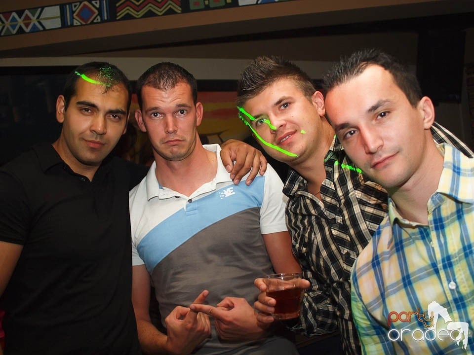 Zulu Saturday Night Party, Zulu Caffe