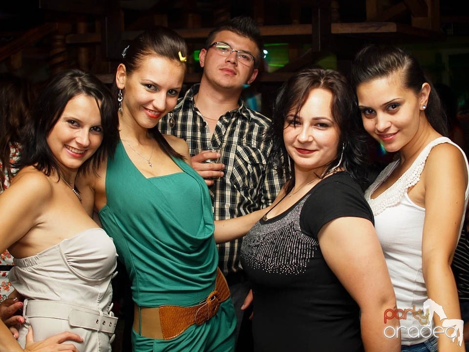 Zulu Saturday Night Party, Zulu Caffe