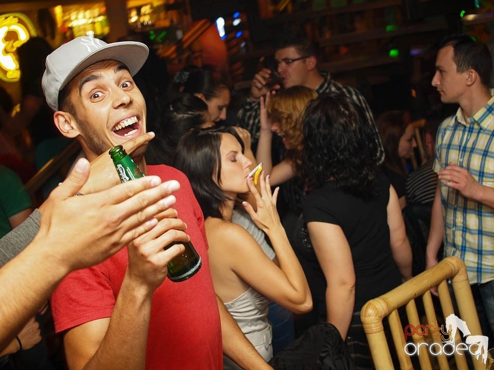 Zulu Saturday Night Party, Zulu Caffe