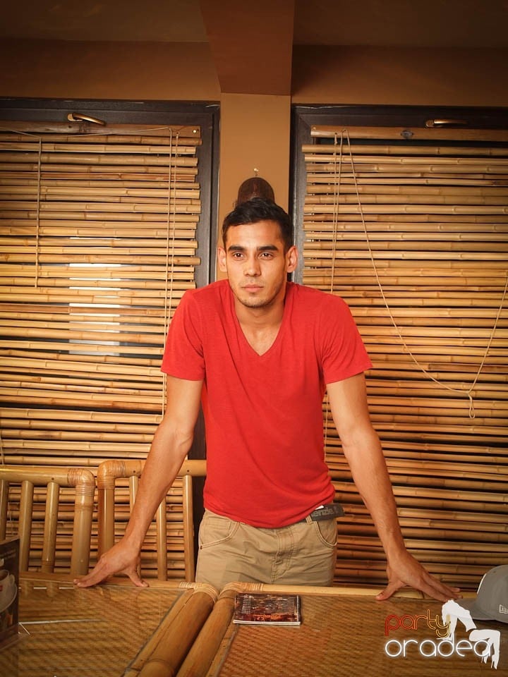 Zulu Saturday Night Party, Zulu Caffe