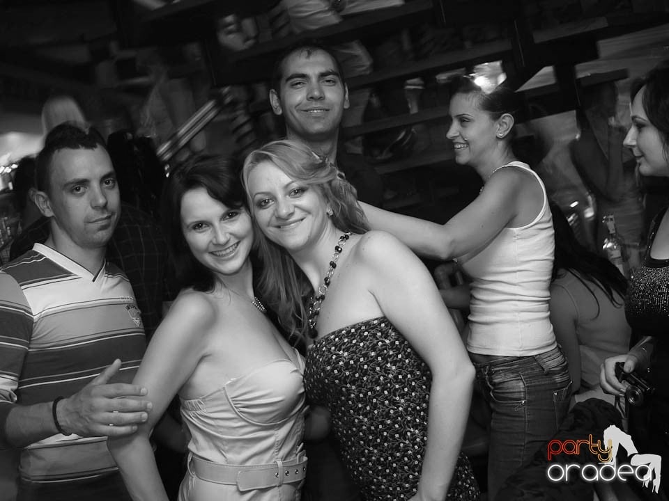 Zulu Saturday Night Party, Zulu Caffe