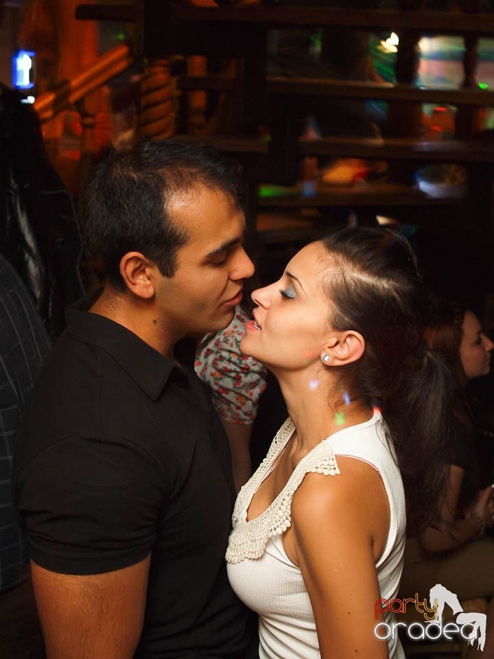 Zulu Saturday Night Party, Zulu Caffe