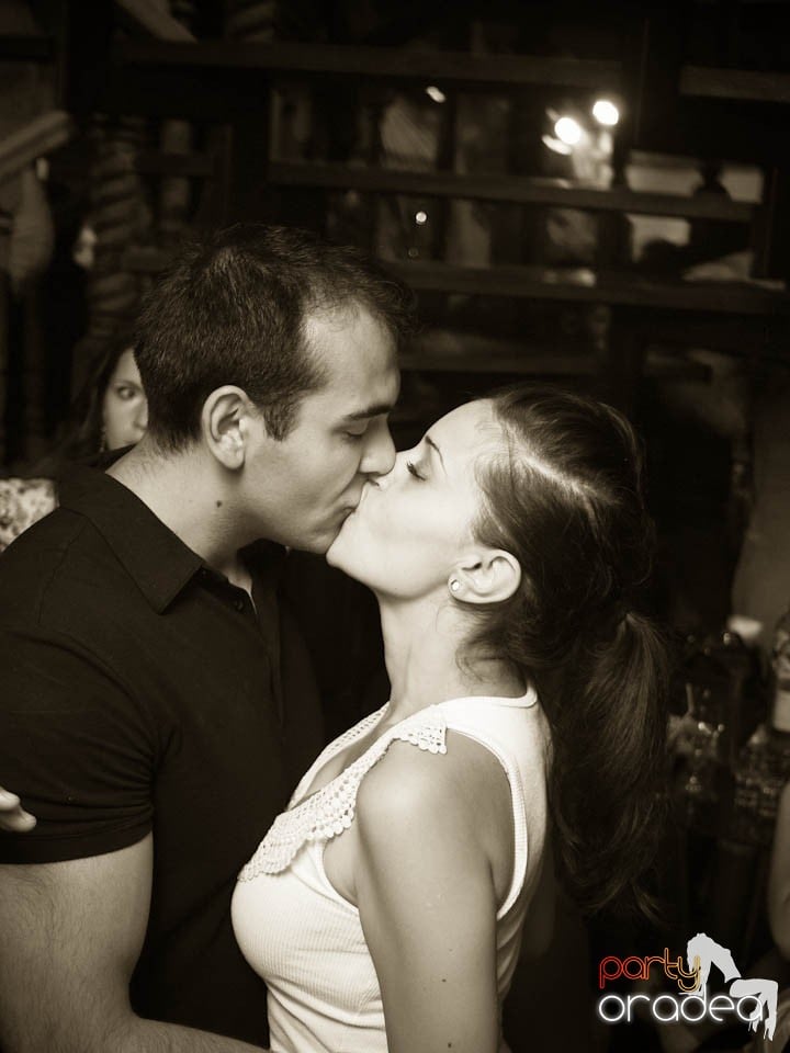 Zulu Saturday Night Party, Zulu Caffe