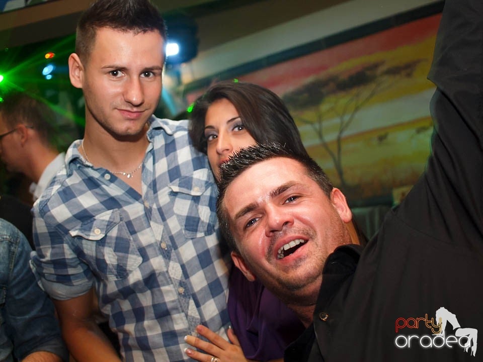 Zulu Saturday Night Party, Zulu Caffe