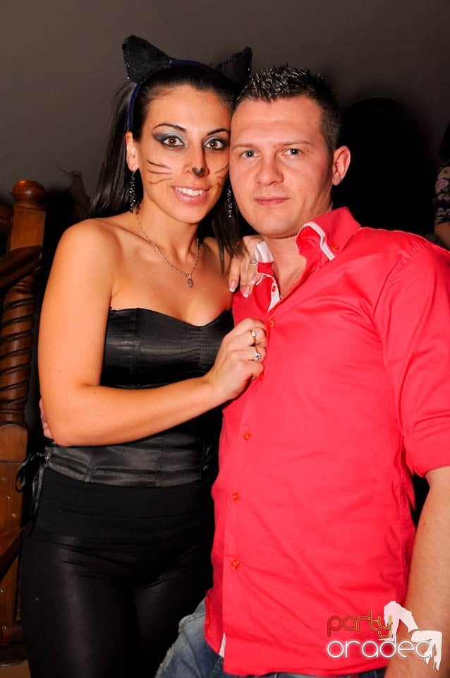 Zulu Saturday Night Party, Zulu Caffe