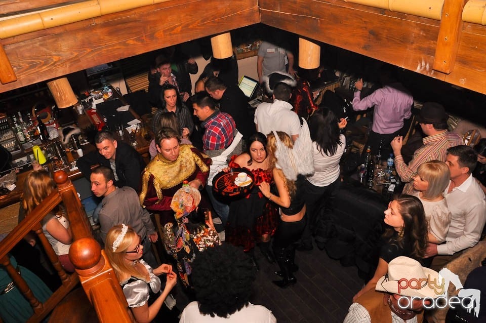 Zulu Saturday Night Party, Zulu Caffe