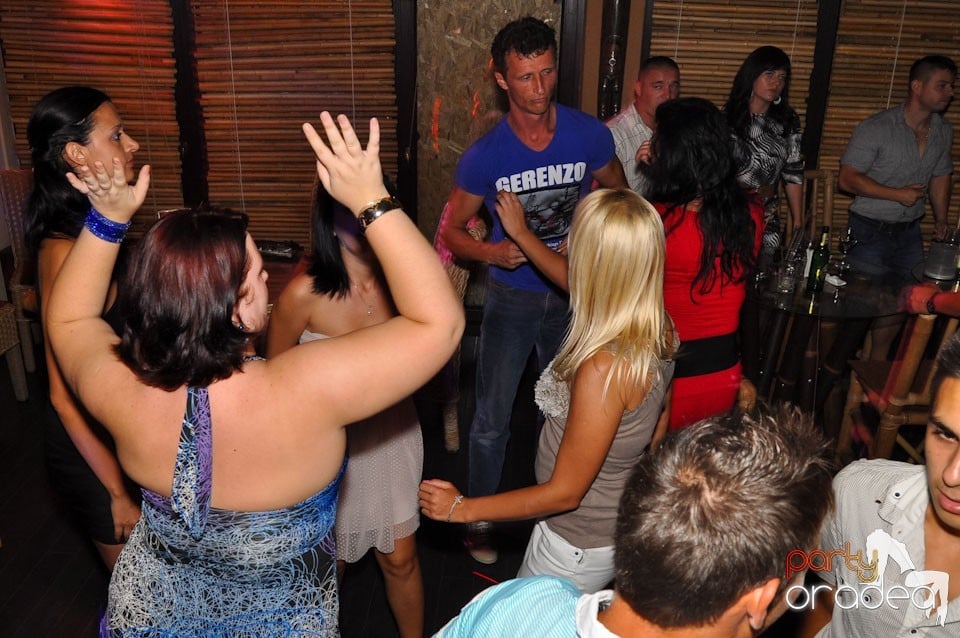 Zulu Saturday Night Party, Zulu Caffe