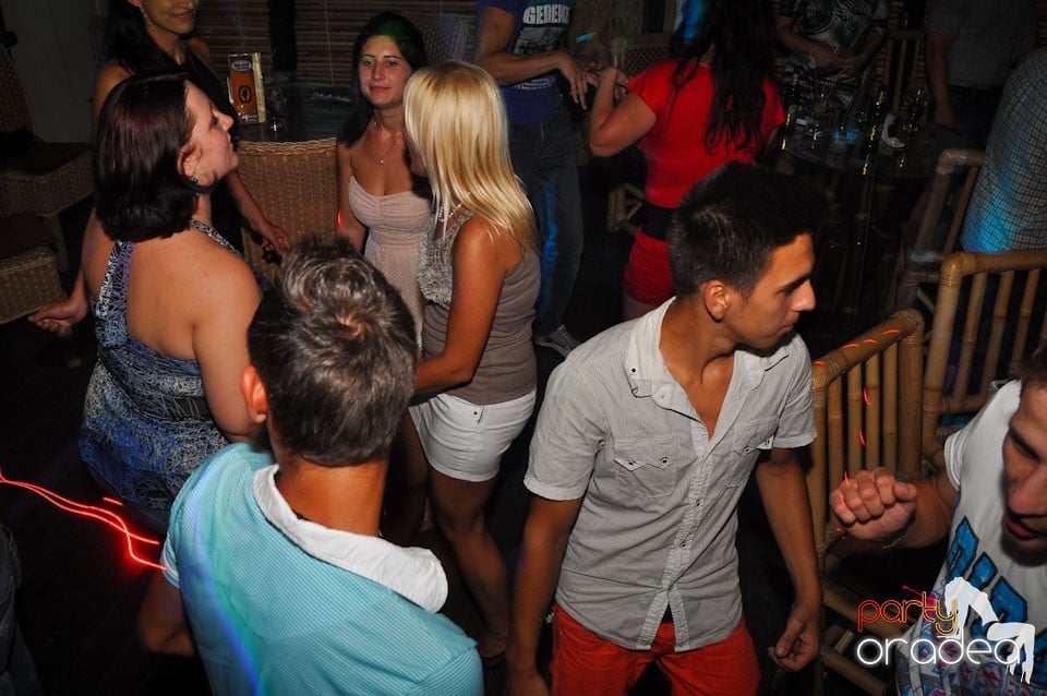 Zulu Saturday Night Party, Zulu Caffe