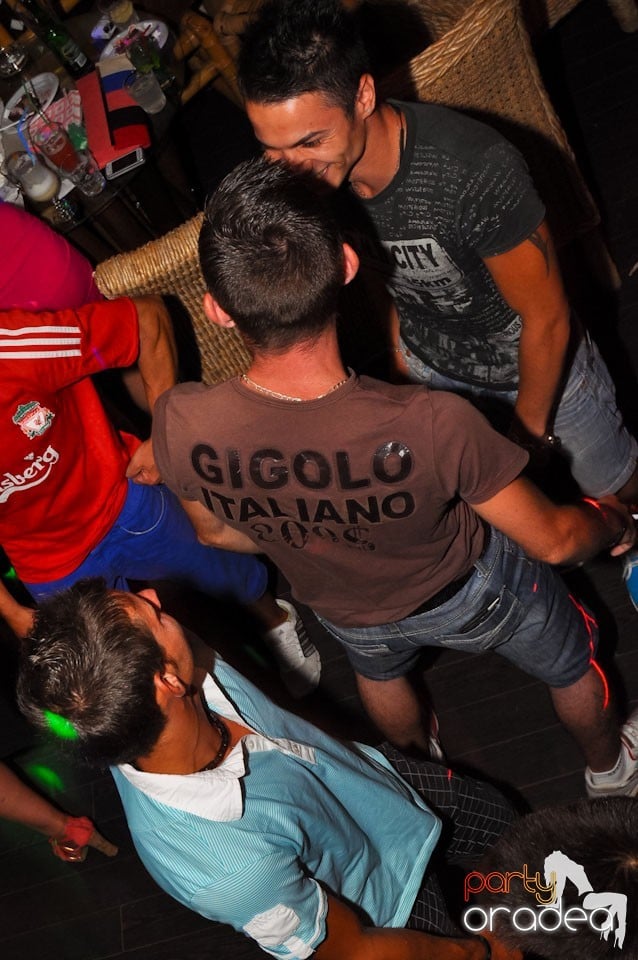 Zulu Saturday Night Party, Zulu Caffe