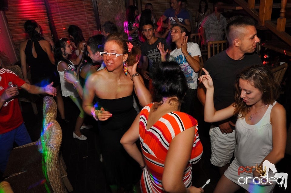 Zulu Saturday Night Party, Zulu Caffe