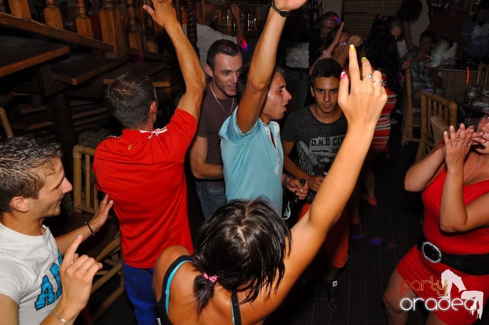 Zulu Saturday Night Party, Zulu Caffe