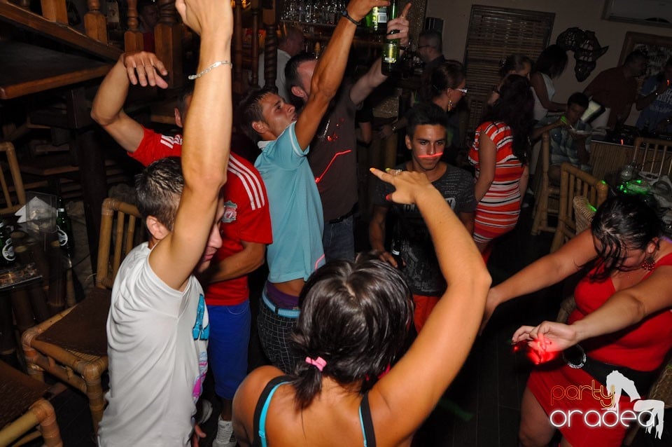 Zulu Saturday Night Party, Zulu Caffe