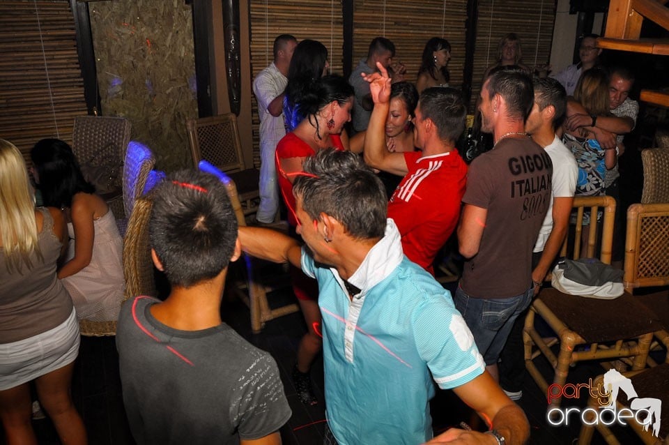 Zulu Saturday Night Party, Zulu Caffe