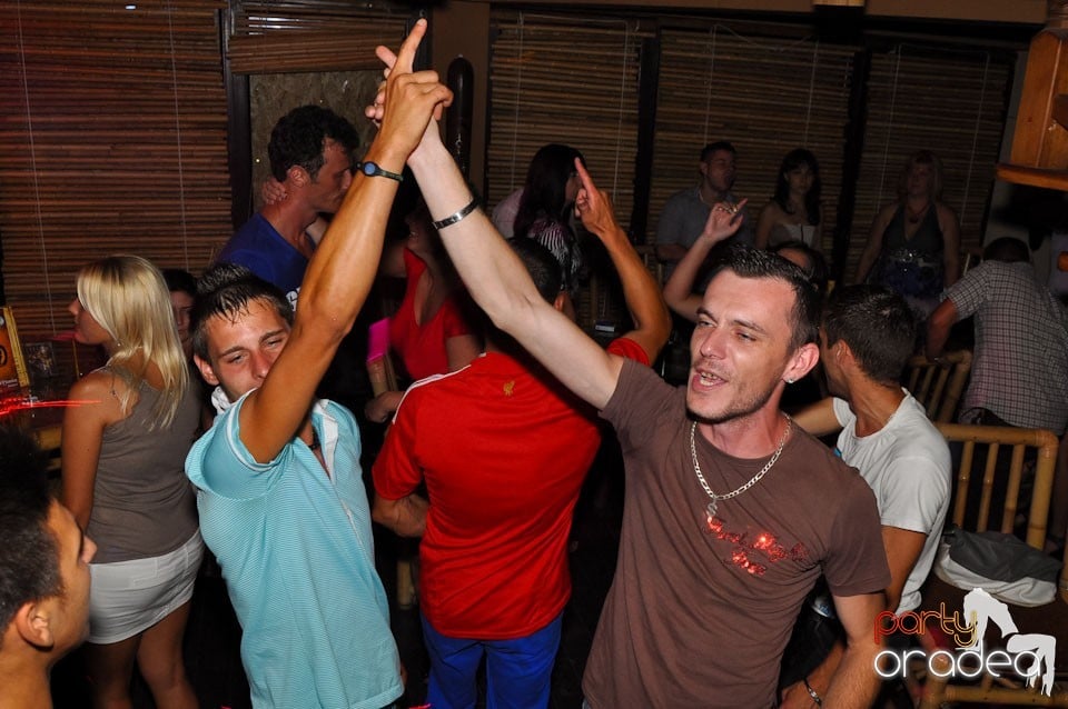 Zulu Saturday Night Party, Zulu Caffe