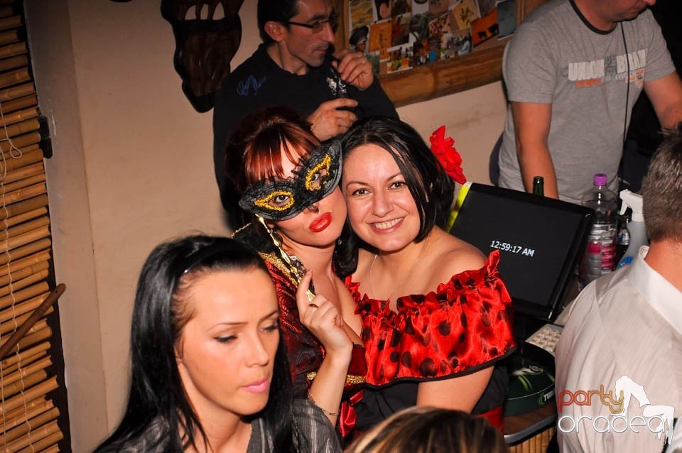 Zulu Saturday Night Party, Zulu Caffe