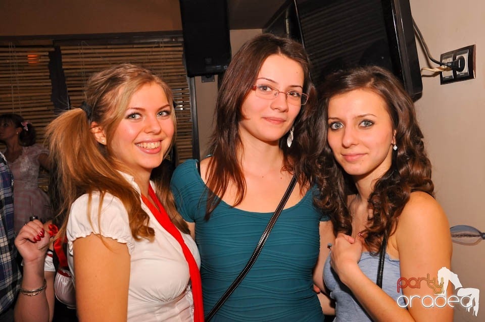 Zulu Saturday Night Party, Zulu Caffe