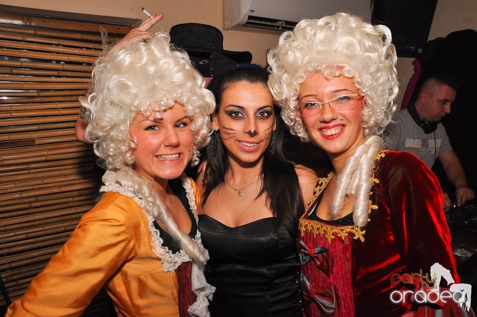 Zulu Saturday Night Party, Zulu Caffe