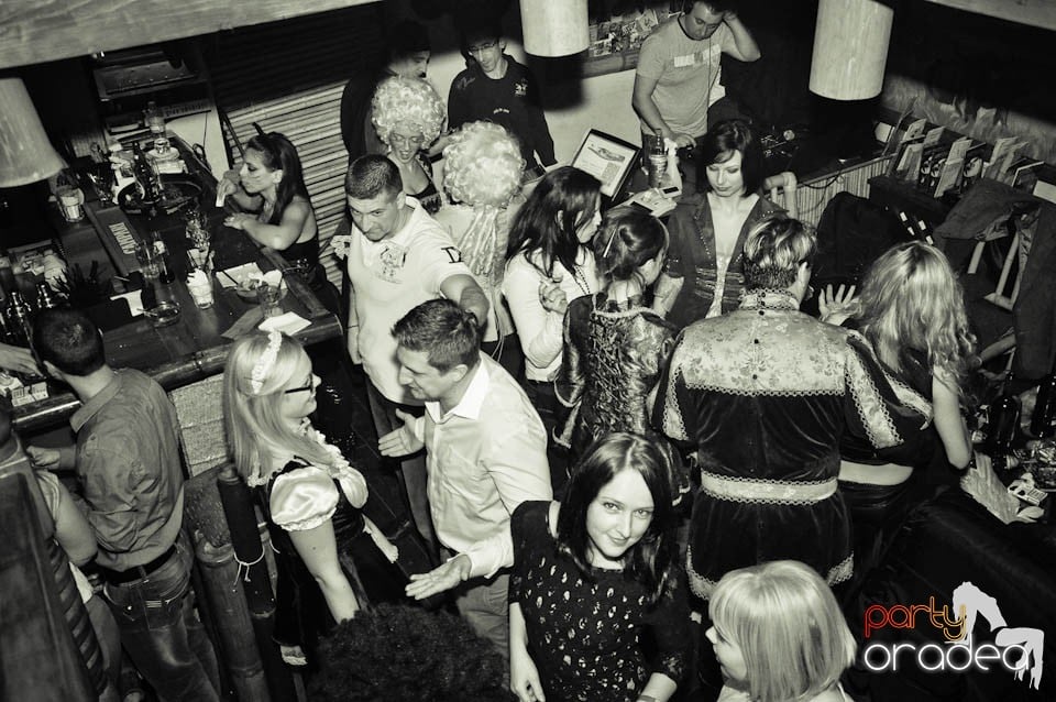 Zulu Saturday Night Party, Zulu Caffe