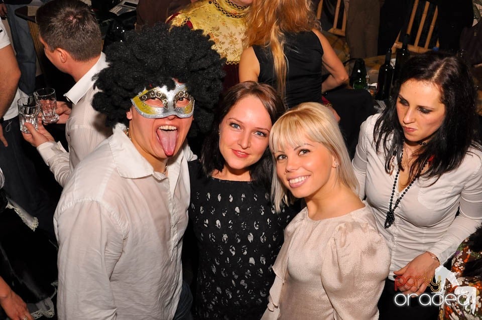 Zulu Saturday Night Party, Zulu Caffe