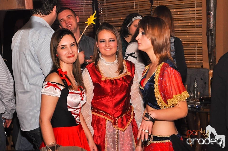 Zulu Saturday Night Party, Zulu Caffe