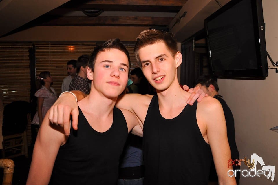 Zulu Saturday Night Party, Zulu Caffe