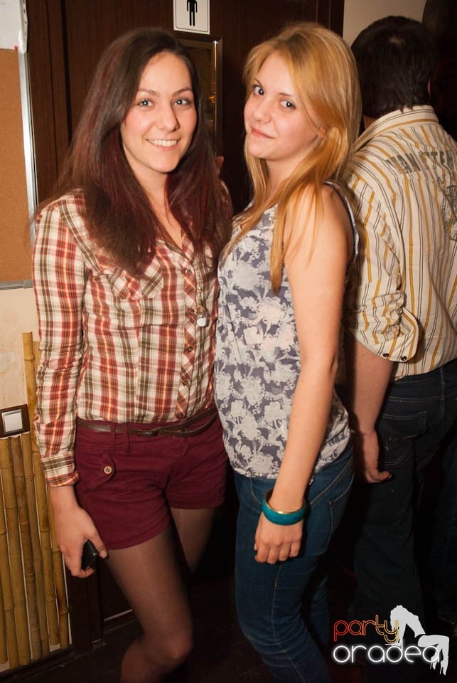 Zulu Saturday Night Party, Zulu Caffe