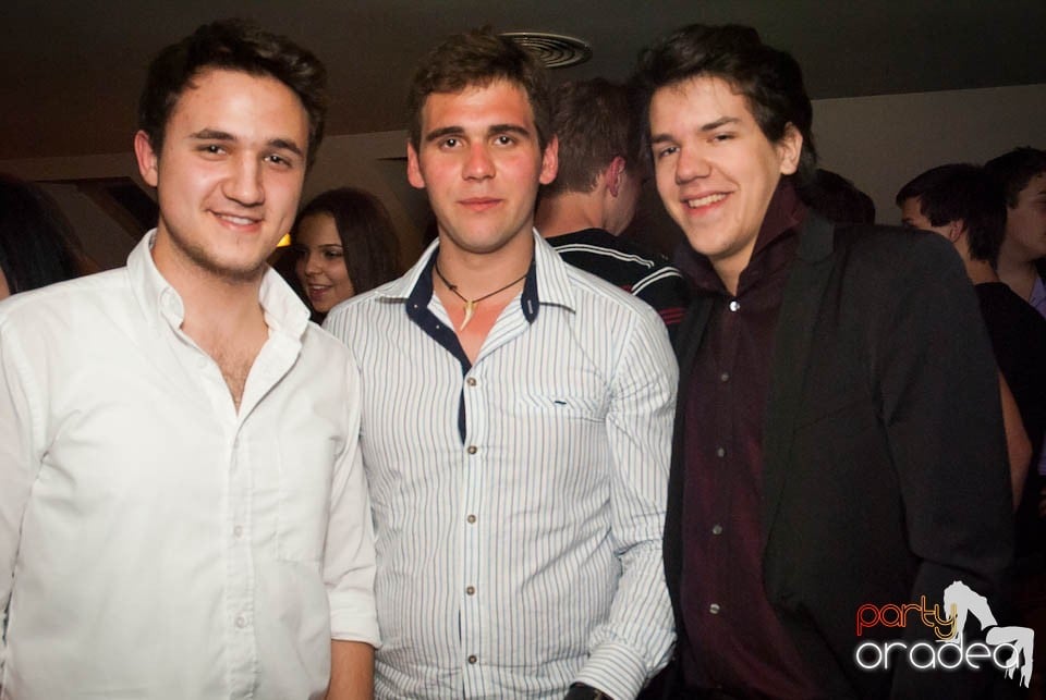 Zulu Saturday Night Party, Zulu Caffe