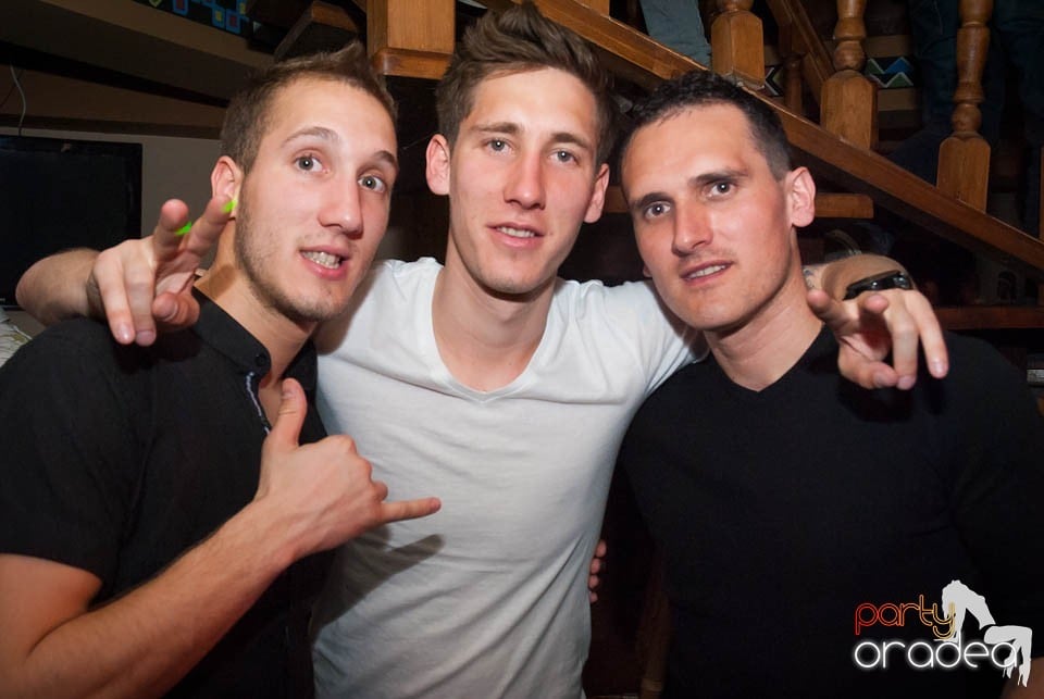 Zulu Saturday Night Party, Zulu Caffe