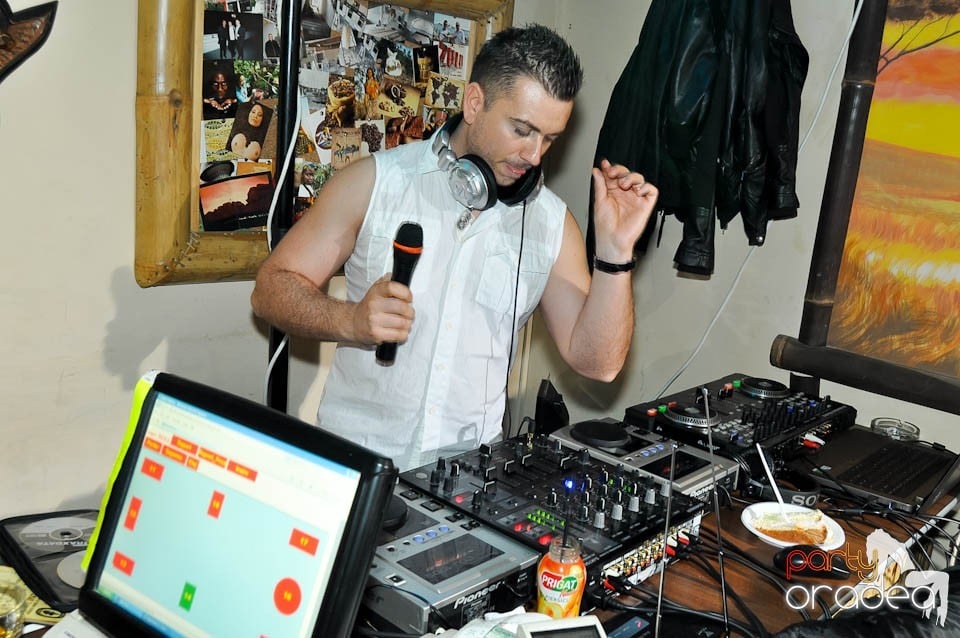 Zulu Saturday Night Party, Zulu Caffe