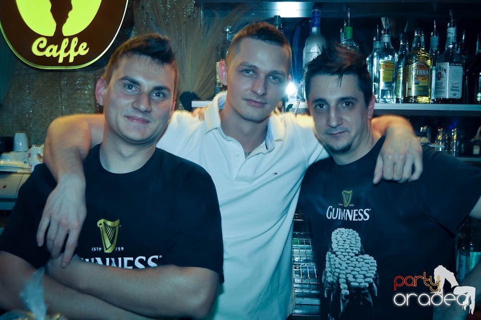 Zulu Saturday Night Party, Zulu Caffe