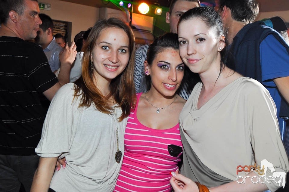 Zulu Saturday Night Party, Zulu Caffe