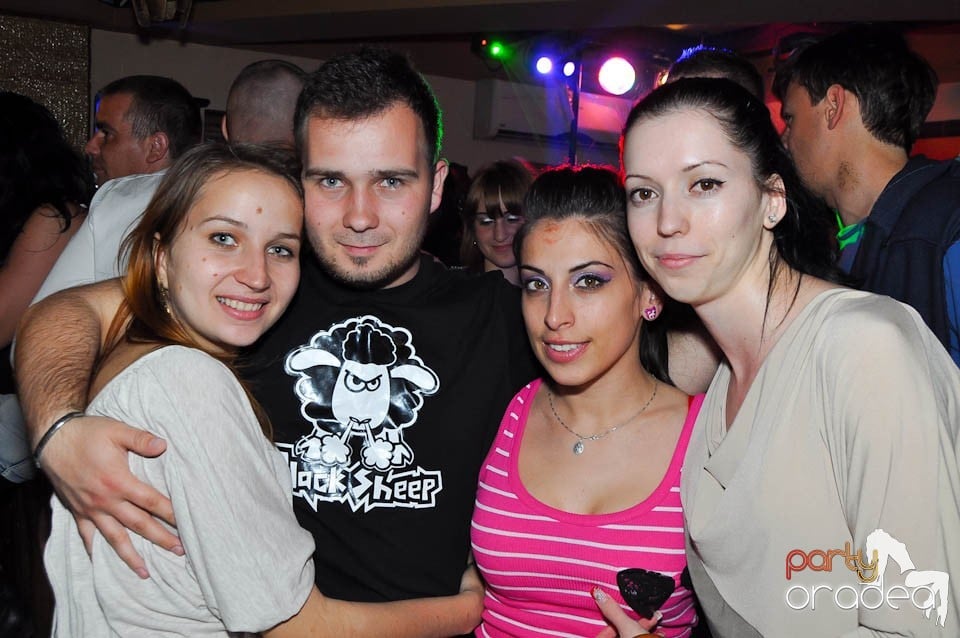 Zulu Saturday Night Party, Zulu Caffe