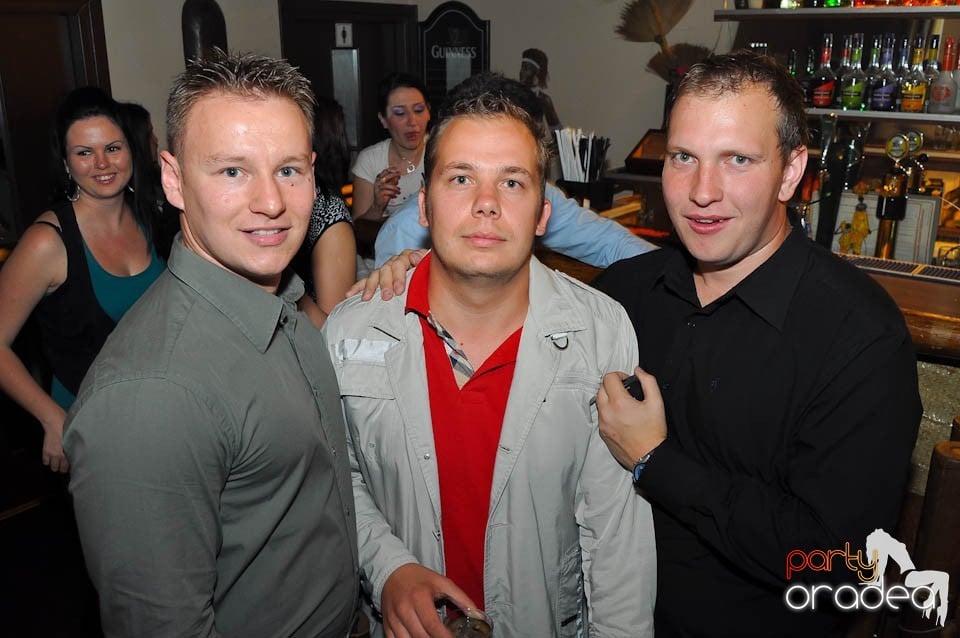 Zulu Saturday Night Party, Zulu Caffe