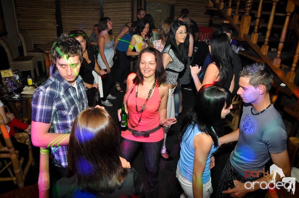 Zulu Saturday Night Party, Zulu Caffe