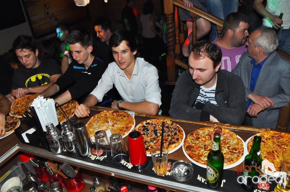 Zulu Saturday Night Party, Zulu Caffe