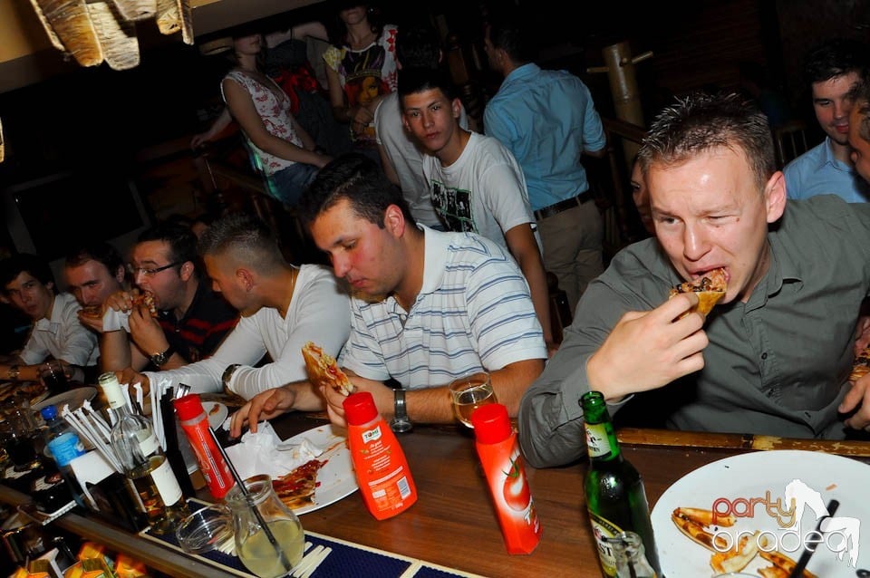 Zulu Saturday Night Party, Zulu Caffe