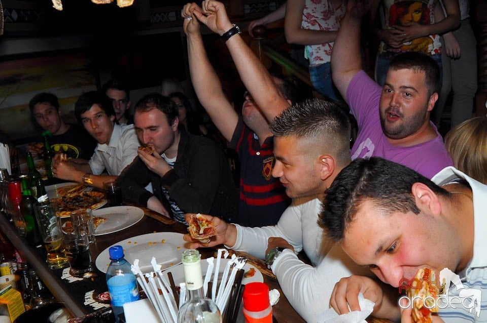 Zulu Saturday Night Party, Zulu Caffe